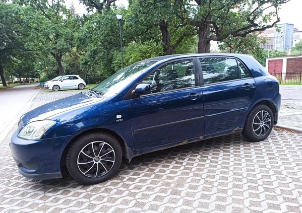 Toyota Corolla cena 4800 przebieg: 306515, rok produkcji 2002 z Siechnice małe 137